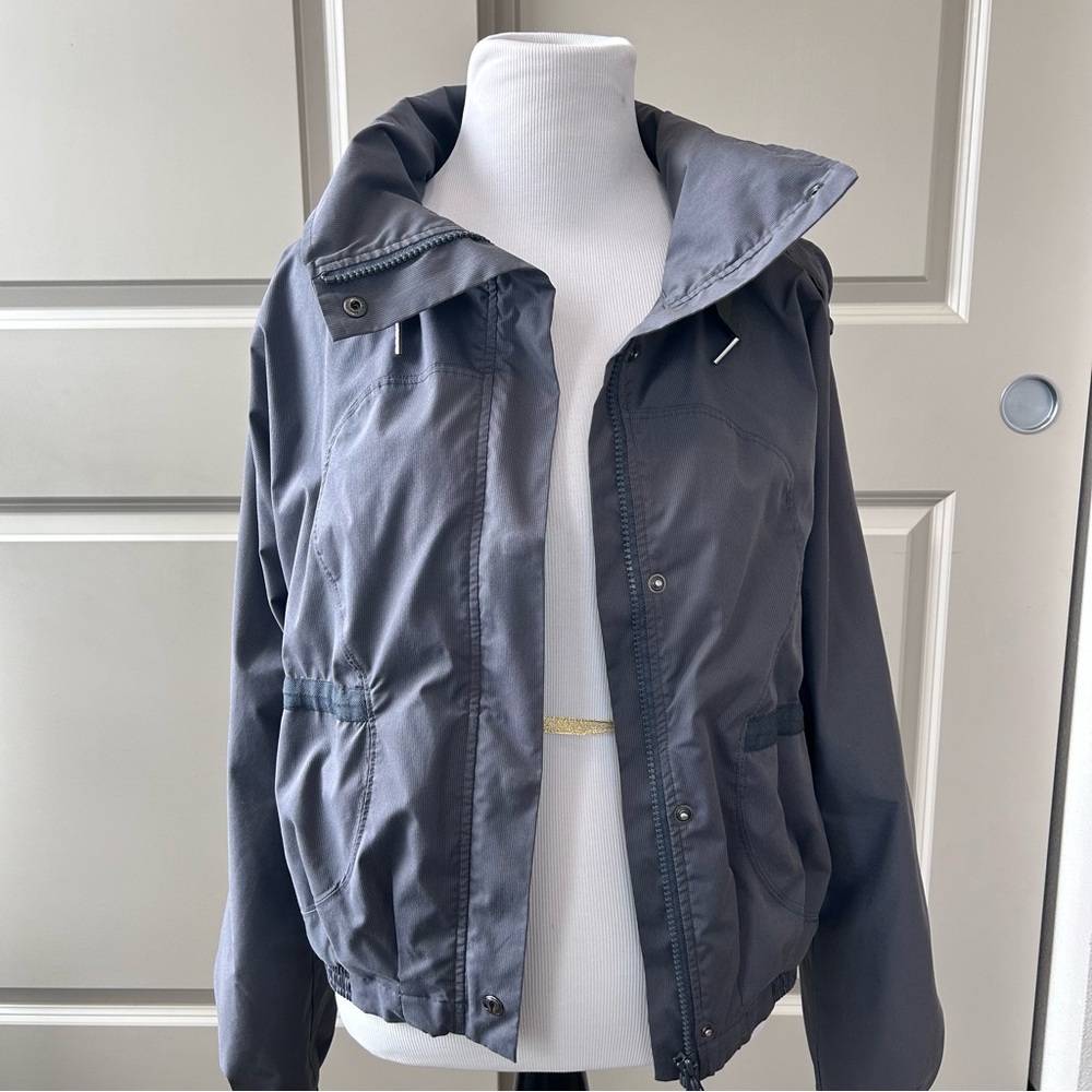 Lululemon Jacket - Picture 10 of 14